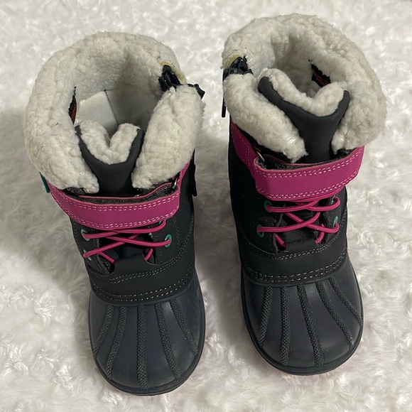 ‼️DEAL‼️ TODDLER SNOW BOOTS - Picture 2 of 9